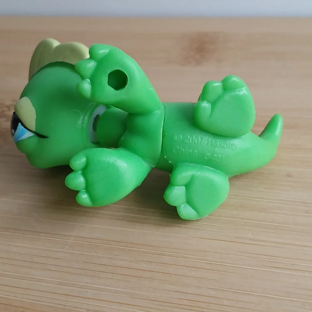 Littlest Pet Shop Iguana with Blue Eyes #651